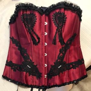 Gorgeous Red & black corset❤️❤️